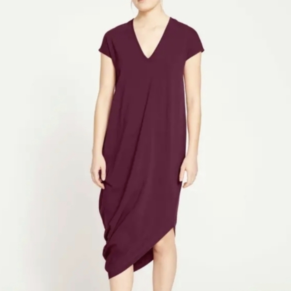 Universal Standard Iconic Geneva V-Neck Asymmetrical Dress Jam - Size XS /10-12